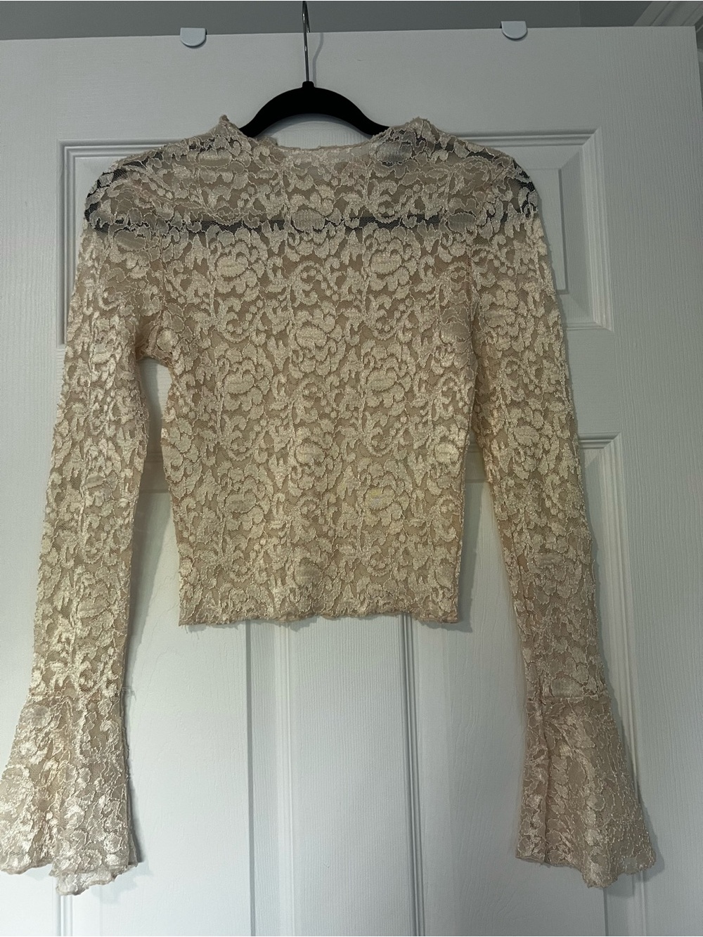 Lace Bell-Sleeve Long-Sleeve Top - Cream
